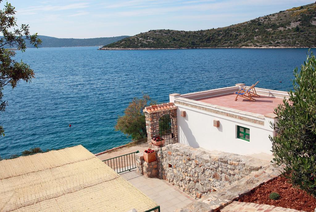 Villa Sol Vinišće Exteriör bild